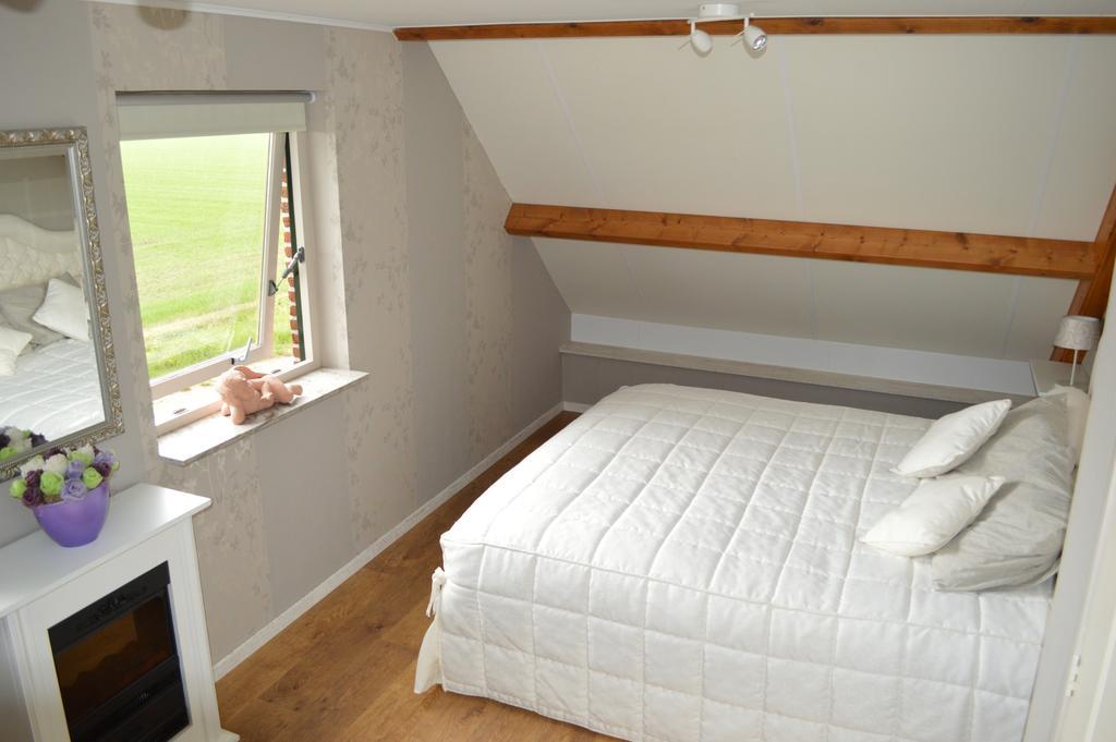Huize Ouwervelden Bed & Breakfast Wouwsche Plantage Room photo