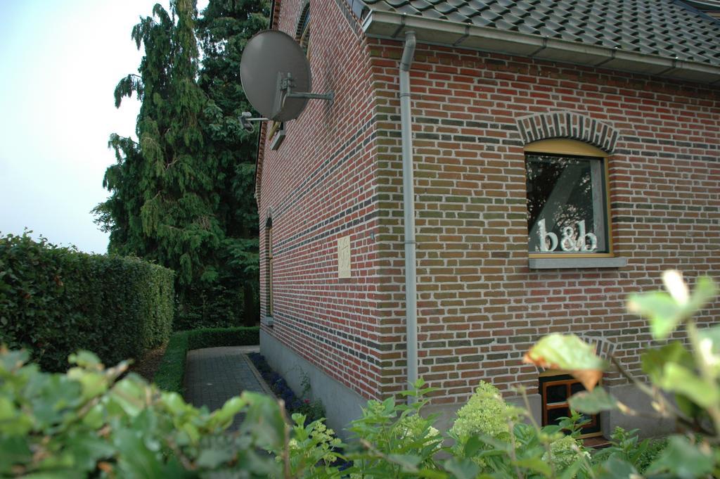 Huize Ouwervelden Bed & Breakfast Wouwsche Plantage Exterior photo